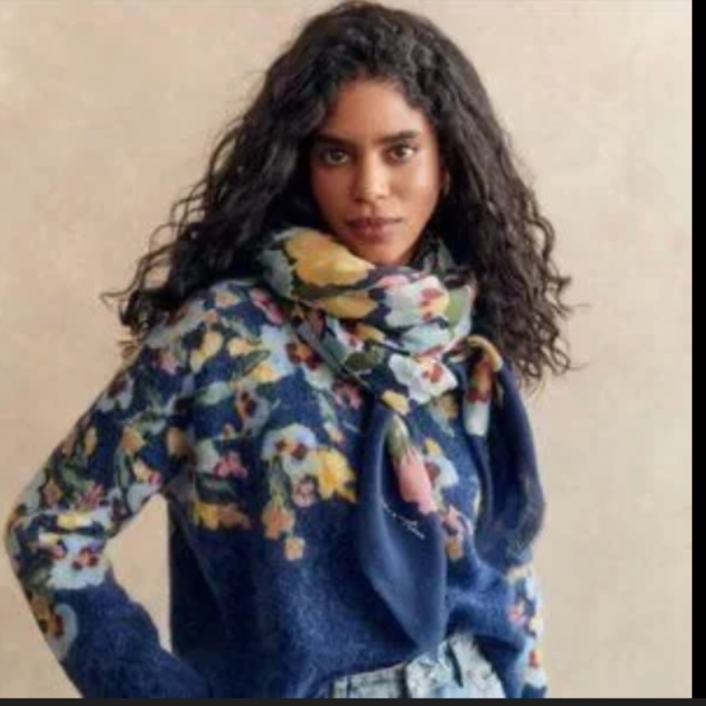 Sezane X Aimie Pio Scarf Poetry Blue